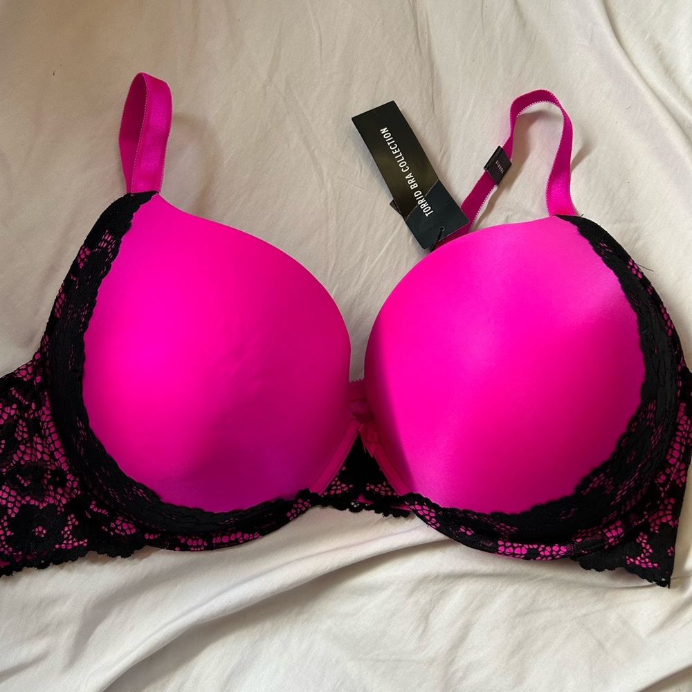 NWT torrid push up plunge bra